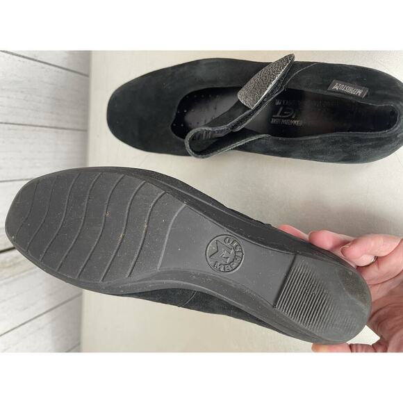 Mephisto Suede Wedge Heel Women 9 Black Leather Comfort Shoe Strap Accent - Picture 5 of 7